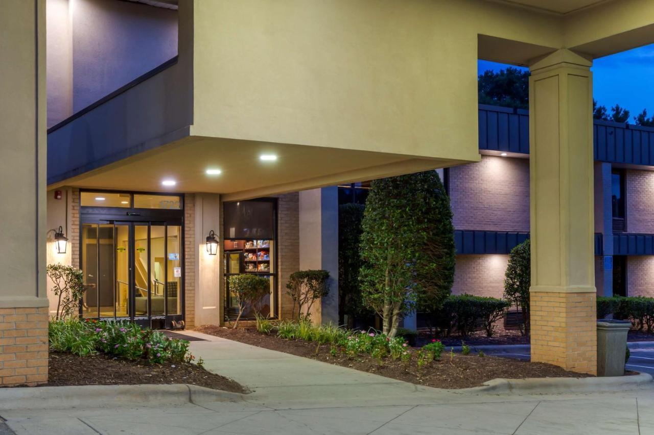Hotel Western - Nc State Cary